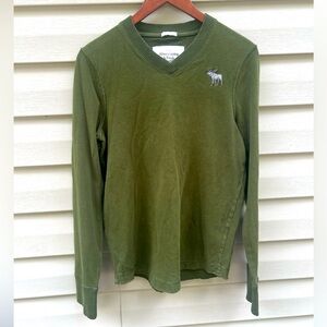 Abercrombie & Fitch size M olive green Moose logo pullover sweater Gorpcore Y2K